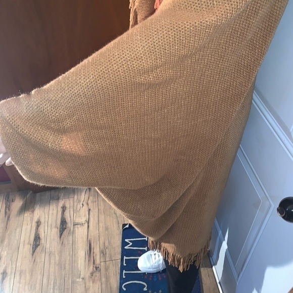 Marvelush Layers by Lizden Fringe Shrug One Size brown - Picture 5 of 5